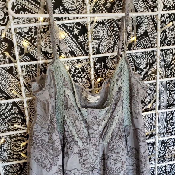 Grey Tank Top - Picture 5 of 10